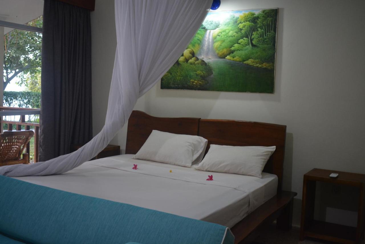 Heaven On The Planet Hotell Ekas Exteriör bild